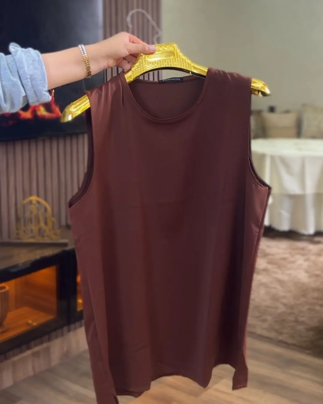 Basic Élégance – Chemise Essentielle 7